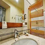 Domus Clara - 4*
