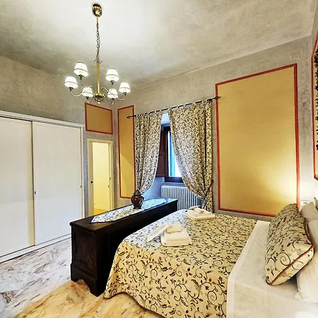 Domus Clara - *