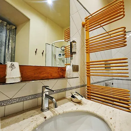 Domus Clara - 4*