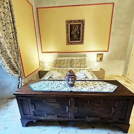 Domus Clara - Casa de hóspedes 4*