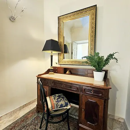 Domus Clara - Casa de hóspedes 4*