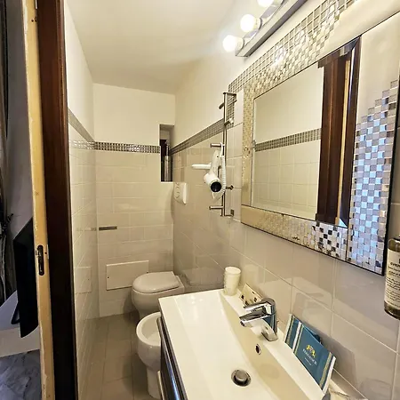 Casa de hóspedes Domus Clara - 4*