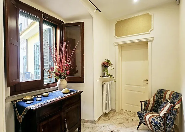 Guest house Domus Clara - *