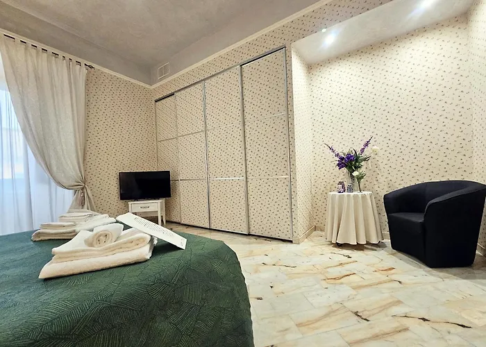 Guest house Domus Clara - *