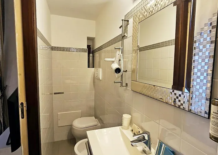 Guest house Domus Clara - *